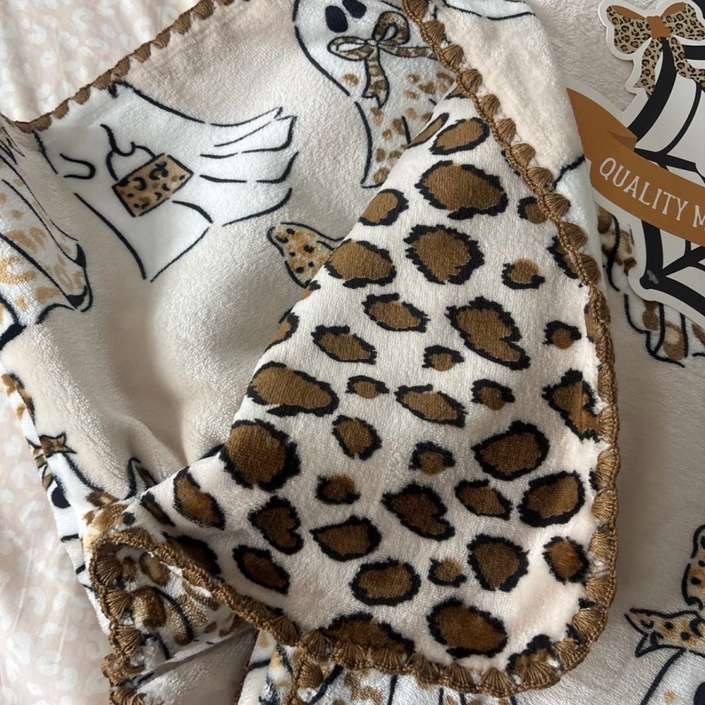 Leopard Print ghost Blanket